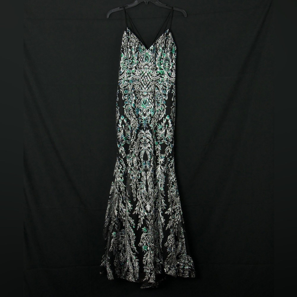 mermaid hem lace-up back prom dress

vintage/old hollywood vibes